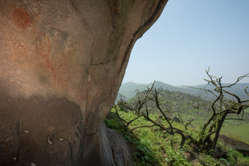 Anthropomorphic Cave Paintings at Lomas de Lachay.